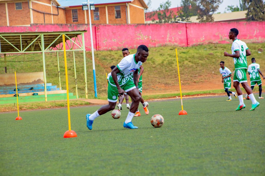 PrimeTalentOFM's tweet photo. The Grinding Never Stops!! #GODABOVEALL #EO7 #TOQUITISNOTANOPTION https://t.co/N3KNzBIqUo