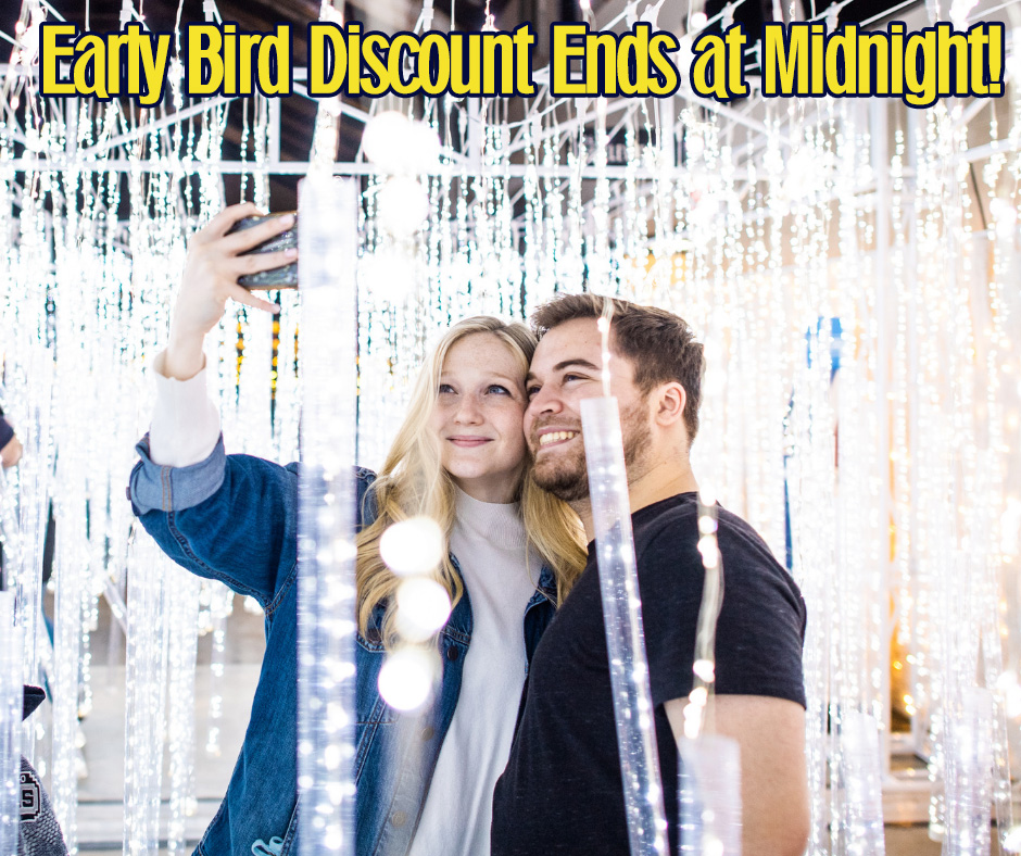 ElitchGardens's tweet photo. Last chance to get #LuminovaHolidays tickets for only $19.99 each! 🎁Price goes up tonight (11/5/21) at Midnight. 🎄 Reserve your ticket today at https://t.co/d7VT7sTz3B ✨ https://t.co/4RcyGIxtgG