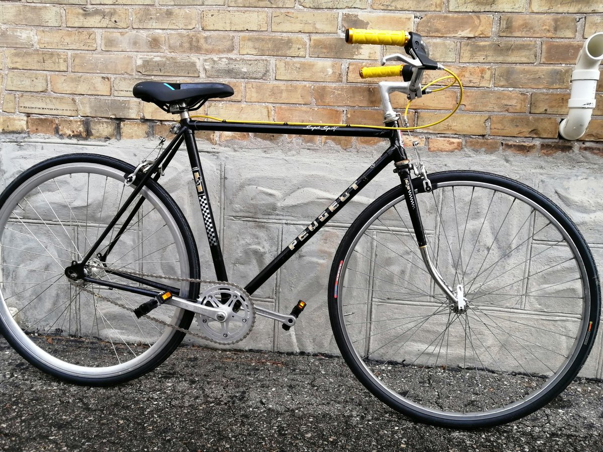 Bike build done! Every 10yr old needs a single sp. city commuter. She wanted some yellow. Nice colour eh @Cycle_WR #steelisreal