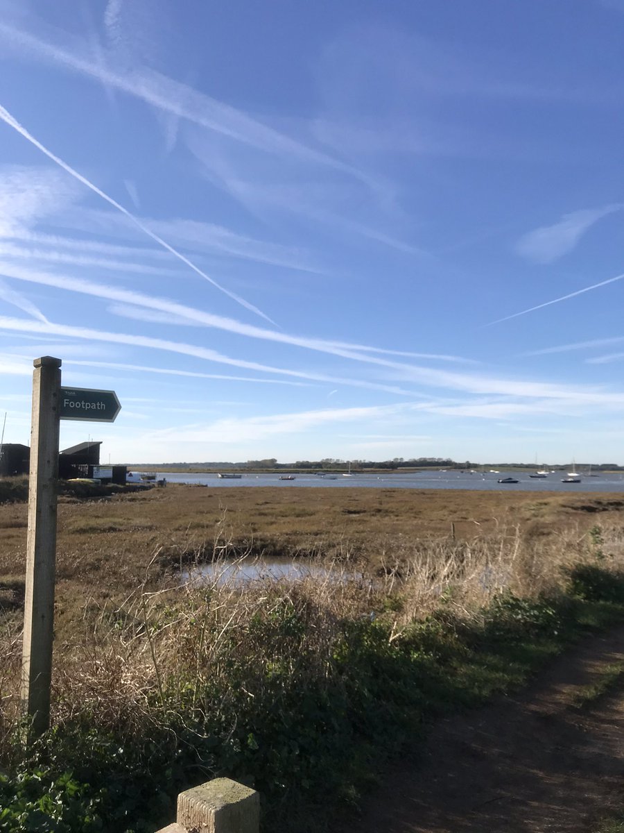 kgoddard's tweet photo. Beautiful morning walk #Slaughden #Suffolk 🌞 https://t.co/rYA3tQloyE