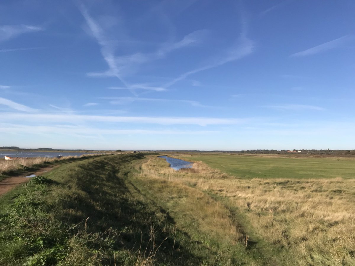 kgoddard's tweet photo. Beautiful morning walk #Slaughden #Suffolk 🌞 https://t.co/rYA3tQloyE