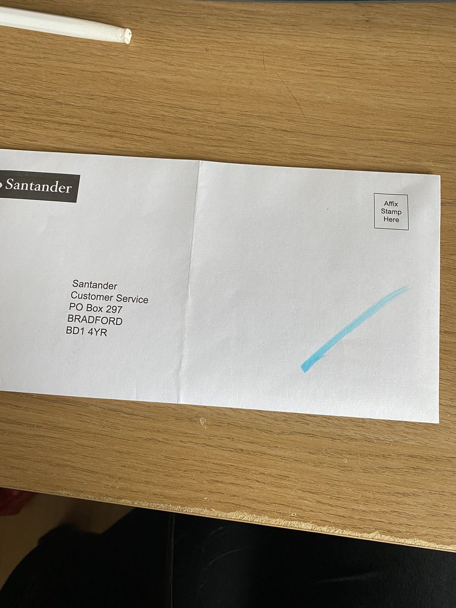Nich1995's tweet photo. @santanderukhelp Hi, I’ve received a form to sign which said it came with a prepaid envelope. However, the envelope I received is asking for a stamp? https://t.co/UZRAfmM98E