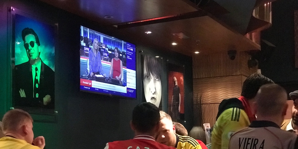 Lime Bar (@lime_bar) on Twitter photo SATURDAY // 12.30pm // #MANCHESTER #DERBY β½οΈ π π»π― pre match #food & #drinks plus all the build up live on screens πΊ
#Book your table now π§ bookings@limeuk.com π 0161 869 0440 SATURDAY // 12.30pm // #MANCHESTER #DERBY β½οΈ π π»π― pre match #food & #drinks plus all the build up live on screens πΊ
#Book your table now π§ bookings@limeuk.com π 0161 869 0440