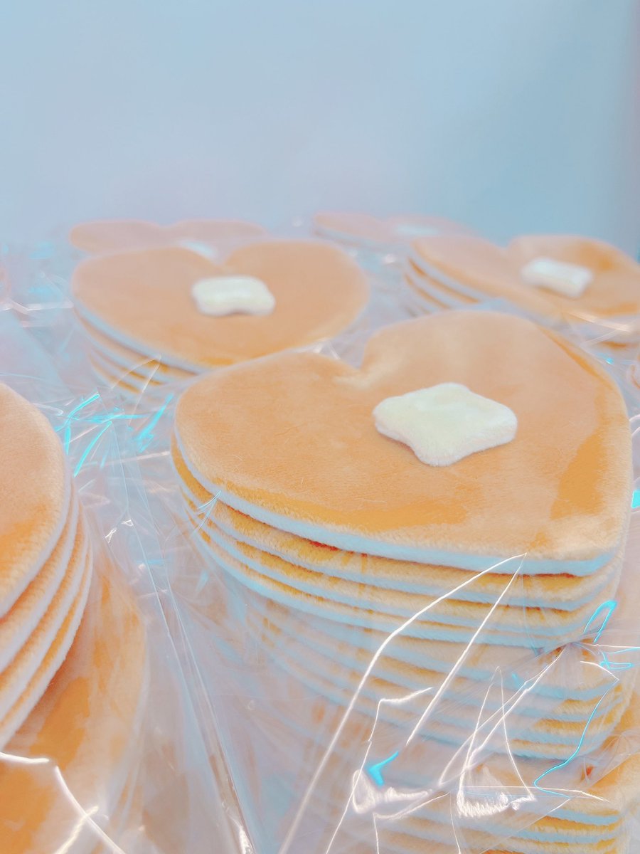 끝없는 포댱... 딱 이때쯤이면 빨리 배송이랑 주문 끝낸 다음에 새로운 거 만들고 싶다는 생각 밖에 안 든다. 생각해둔 거 만들 생각에 설렌다......