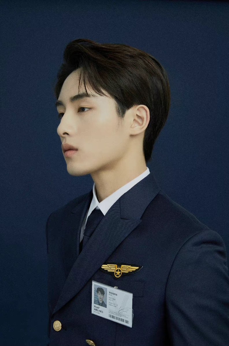 i23Nct's tweet photo. [211103 20:15 kst] winwin weibo

“👨‍✈️” https://t.co/ImRsalwyN0