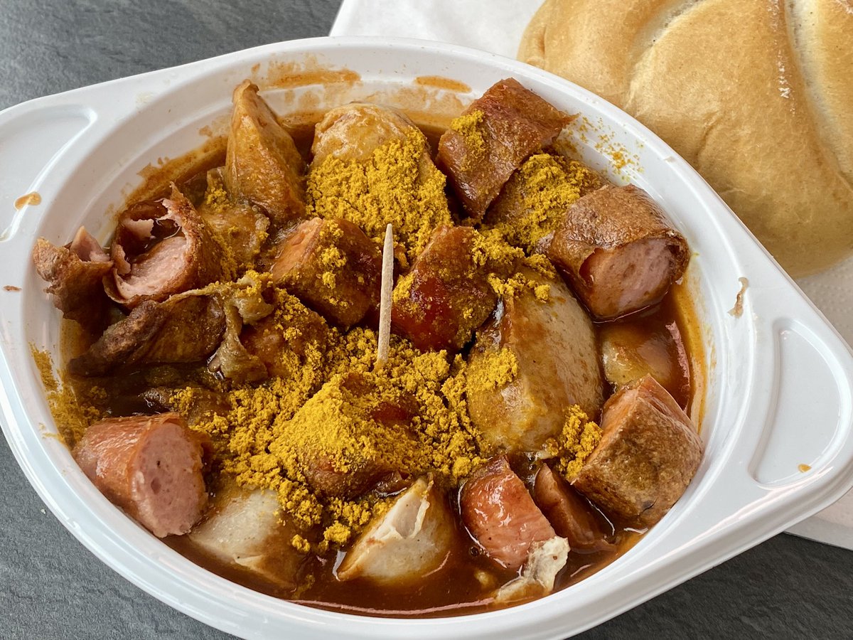 hoomygumb's tweet image. Lecker Currywurst wie ftüher beim Imbiss Stengel in Albstadt. Nur eben nicht Samstagmorgen um halb sechs in Ebingen, sondern Freitagmittag um halb zwei in Tailfingen! 🤣😋