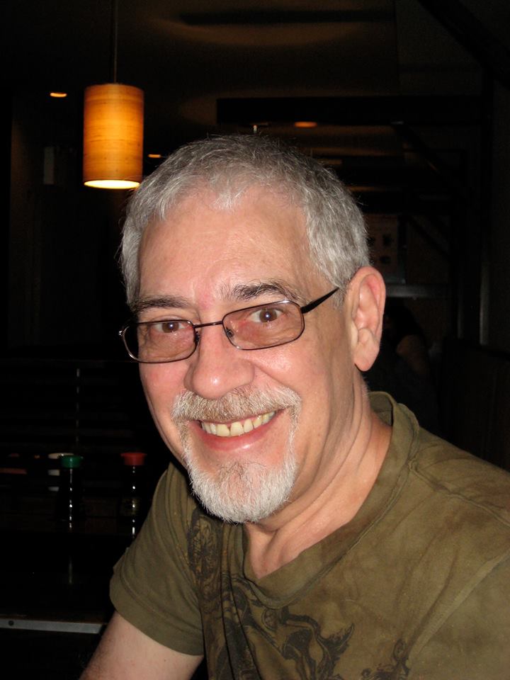ThomGambino's tweet photo. Please join me &amp; the 18,830+ people who Follow me on Twitter (@ThomGambino). Also, we have good music, great photos, my books, our projects, etc. at https://t.co/weCMM55q3g. Feel free to visit! https://t.co/7YaIY2niSX