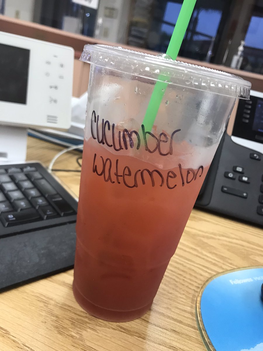 margies4all's tweet photo. Thank you @Fhavewalk !  Made a rainy Friday tolerable!  Gesture of Gratitude!!  @SRHS_SHARKS  #SRHSTogether. #SRHSGRATEFUL https://t.co/XWOL5QH5n2
