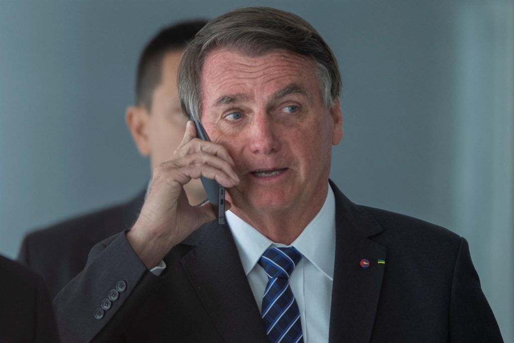 SoyNuevaPrensa's tweet photo. Bolsonaro: contra el lenguaje de género neutro: "No es cultura" - https://t.co/0jCC2bFgcg

#SoyNuevaPrensa #Brasil #Generoneutro #Internacional #Jairbolsonaro #Saopaulo #Global https://t.co/RTcrElXNnG