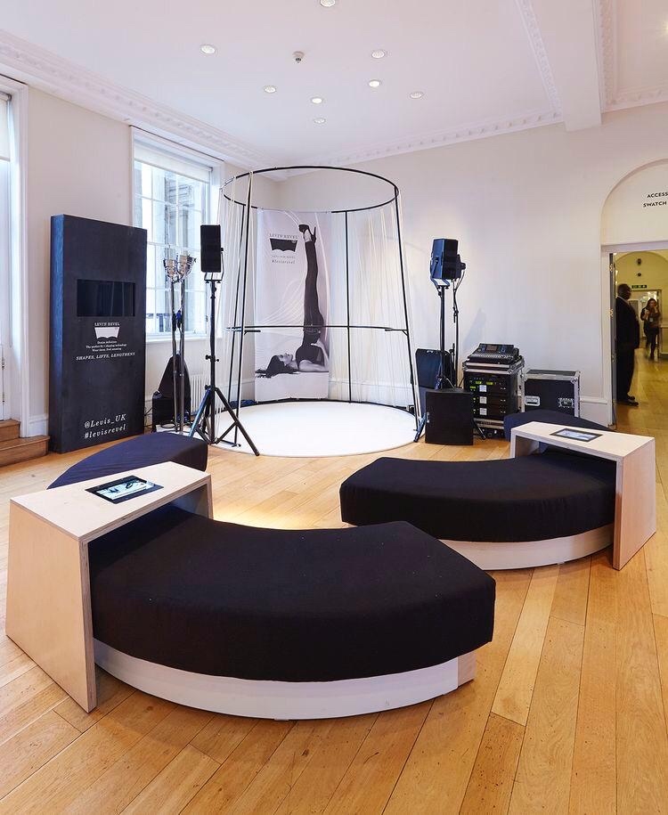 Khaya_Studio's tweet photo. Throwback to this hospitality design for fashion week in London. 

#throwback #hospitalitydesign 
#fashionweeklondon #retaildesign https://t.co/C3YtzLoDbI