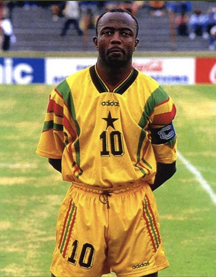   Happy birthday to legendary star and the 1982 AFCON champion Abedi Pele! 