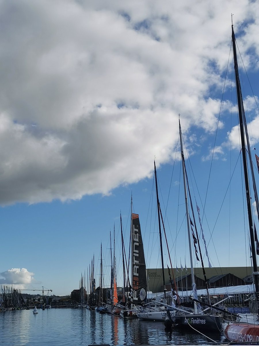 Edwige Richard (@edwigerichard) on Twitter photo La @TransatJV c'est des bateaux. Beaucoup.
C'est aussi des tables rondes.
Exemple avec @GroupeAPICIL,sur le #handicap,l'#inclusion en entreprise.
Ravie d'avoir été aux côtés du SEUL DUO HANDI-VALIDE engagé <a href="/sailingdamien/">Damien Seguin</a> <a href="/BDutreux/">Benjamin Dutreux</a> pour cette #TableRonde
#Journaliste #Interview La @TransatJV c'est des bateaux. Beaucoup.
C'est aussi des tables rondes.
Exemple avec @GroupeAPICIL,sur le #handicap,l'#inclusion en entreprise.
Ravie d'avoir été aux côtés du SEUL DUO HANDI-VALIDE engagé <a href="/sailingdamien/">Damien Seguin</a> <a href="/BDutreux/">Benjamin Dutreux</a> pour cette #TableRonde
#Journaliste #Interview