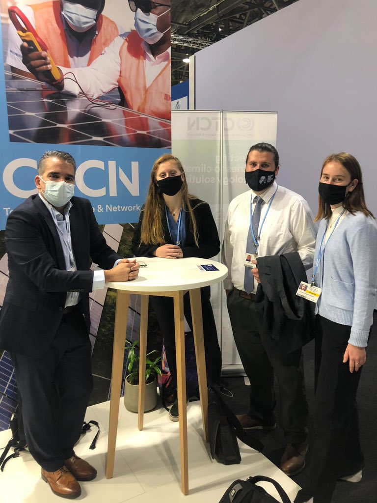Cop26_VT's tweet photo. VT students Lexi Schnell, Quinn Herbine and Dillon Mungle discussing renewable energy technology options and early career development in the climate sector with Miguel Franco, Director of Energy and Climate Change at RTI International. https://t.co/pMymSmSbUX