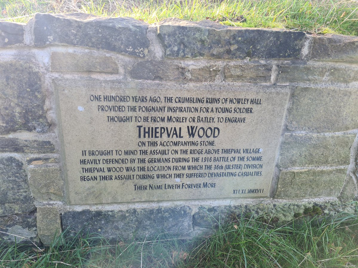 Rememberence flag out <a href="/HowleyGC/">Howley Hall GC</a>. #leastweforget