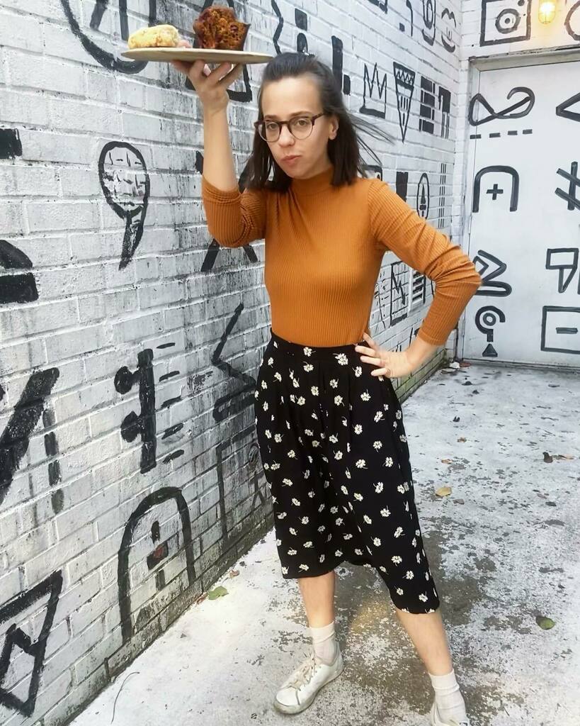 ⁣
IT’S FALL YALL! 🍂⁣
⁣
While our new signature drinks are on the way, you can indulge your need for sweater weather snacks with our seasonal favorites from @dozenbakerynashville ⁣
⁣
Come grab yourself a pumpkin cranberry muffin or pear rosemary scone today!