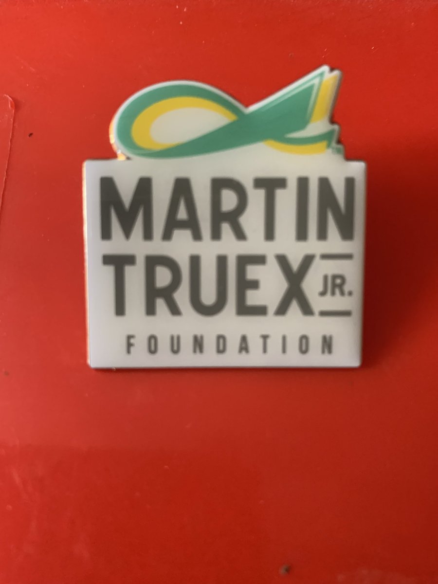 ChileanBucs's tweet photo. @MaureenHolt @SherryPollex Great pin 📍 I got the one in the picture , all the luck 🍀 with the championship #GoTruex @MartinTruex_Jr https://t.co/TGwmiB0q7i