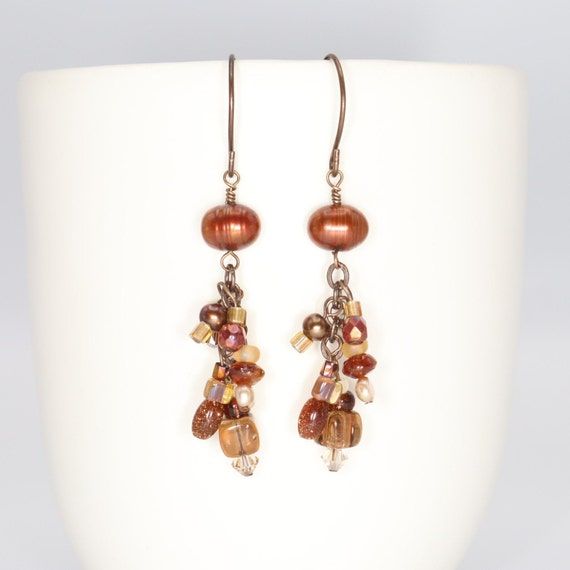 WBeadworks's tweet photo. Long Pearl Beaded Earrings, Pearl Crystal Amber &amp; Czech Glass  by WhimsyBeadworks https://t.co/dcqmy0fVg4 via @Etsy #pearljewelry #falljewelry #beadedearrings #boholuxejewelry #boutiquejewelry #dressupdaily @rtsmallstreams @EtsyRetweeter @creatorzRT #earringsaddict #earringlover https://t.co/ssYSkq7Lod