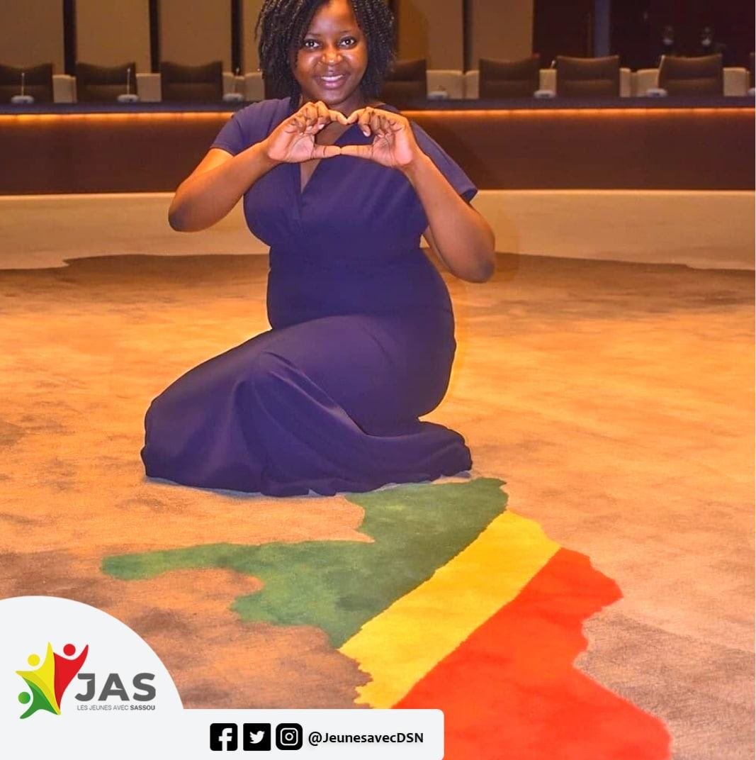 jeunesavecdsn's tweet photo. Après le dialogue #Intergénérationnel qui a eu lieu au #Congo, lors de la célébration de la journée Africaine de la Jeunesse @RachelRachetee (#2RK) candidate à la présidence de l'union #panafricaine de la #Jeunesse.
Ensemble poursuivons la marche.
#ChezMoiAuCongo #Team242 https://t.co/2FMo6L1k8C