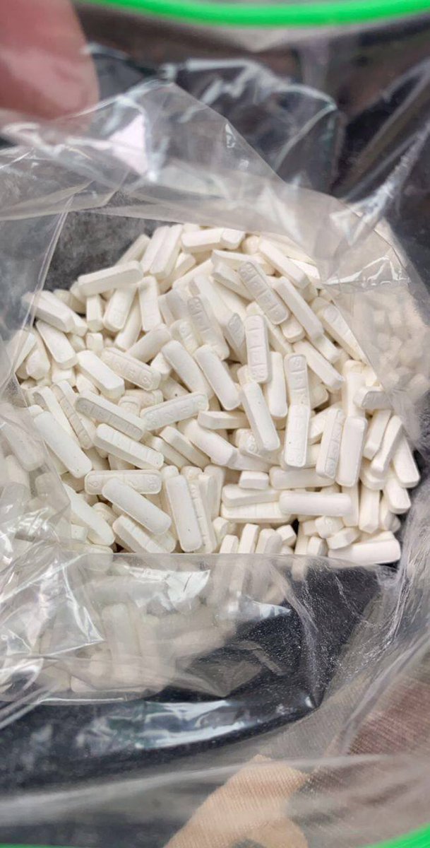 rouanplug's tweet image. Add me on Snapchat.com/add/rouanduv et passer vos commandes et pour une bonne commandes ta livraison sera gratuite