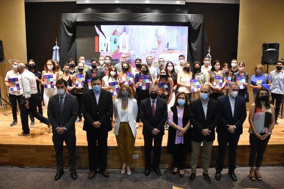 GZamoraSDE's tweet photo. PROGRAMA METAS.
Los primeros  24 jóvenes emprendedores con proyectos  innovadores recibieron aportes o créditos blandos, que prevee el programa provincial para dar impulso a sus proyectos. 
Felicitaciones y el mejor de los éxitos para todos ellos!! https://t.co/3NoEsRy6Rd