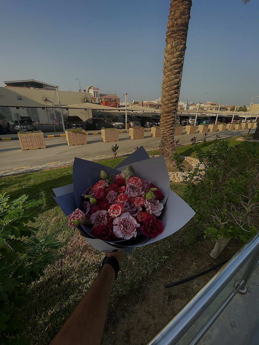 Aa7428's tweet photo. @iiAns1_ نفس اليد https://t.co/paeOmvVQCt