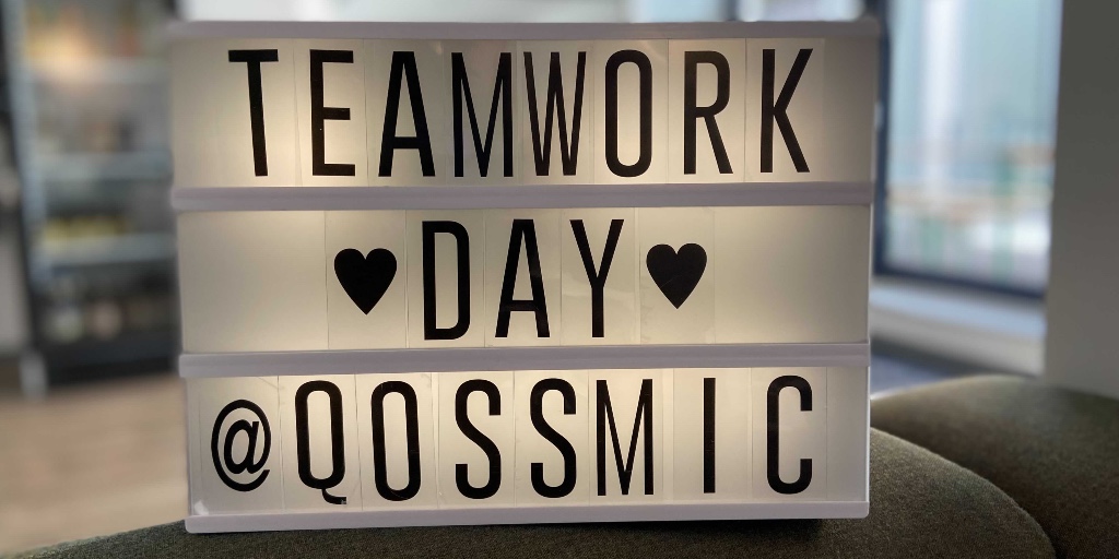 QOSSMIC's tweet photo. Bei uns ist #heute wieder #Teamworkday!🎉
Alle zwei Wochen arbeiten wir #teamübergreifend und #gemeinsam an internen Themen. #TEAMWORK und #KREATIVITÄT wird hierbei groß geschrieben! 
Erfahre hier mehr👇🏼

https://t.co/wZiJ827HsA
#php #symfony #together #Berlin #Hamburg #Köln https://t.co/PkfZ5EjLX9