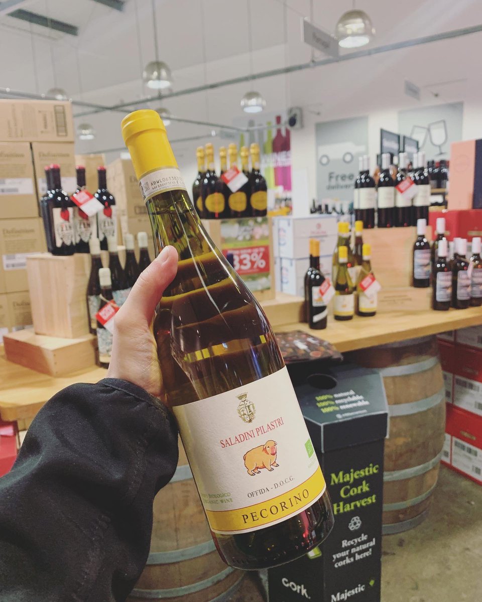 majesticepsom's tweet photo. Save up to 33% off selected Italian wines this week, with some of our favourites on offer! Come on down to try something new on our tasting counter!

#italianwine #italianwineoffer #pecorino #masi #pinotgrigio #gavi #primitivo #majesticwine #majesticwineepsom #epsom https://t.co/WwOuprfihA