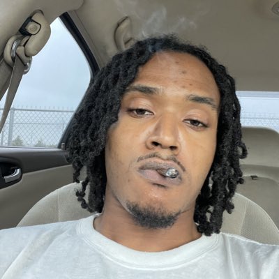 TheOfficialLBP's tweet photo. #NewProfilePic https://t.co/9mGEcndhml