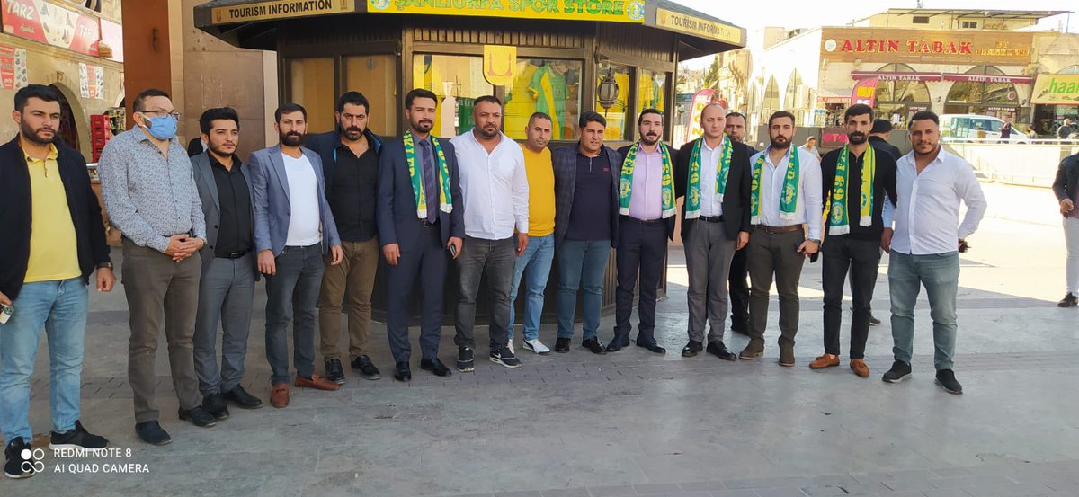 Gençlik Politikaları Başkanımız <a href="/CerkezCicek/">Çerkez ÇİÇEK</a> koordinesinde düzenlenen Şanlıurfaspor Taraftar Başkanı Ali Çiçek’i İl Gençlik politikaları Başkanı @avaydin1171 ve Teşkilat işleri Başkanımız <a href="/eczmfizol/">Mehmet Fatih İzol</a> ile beraber ziyaret ettik. <a href="/HaliliyedeDEVA/">DEVA Partisi Haliliye İlçe Başkanlığı 💧🌱</a> <a href="/A_Karakecili/">Abdulhamid Karakeçili</a>