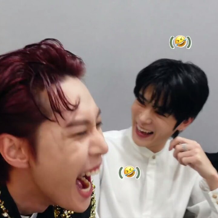 yamwaris1999's tweet photo. ตดเป็นเหตุ555555555555555555555555 #jaedo https://t.co/KKEZtHVy3X