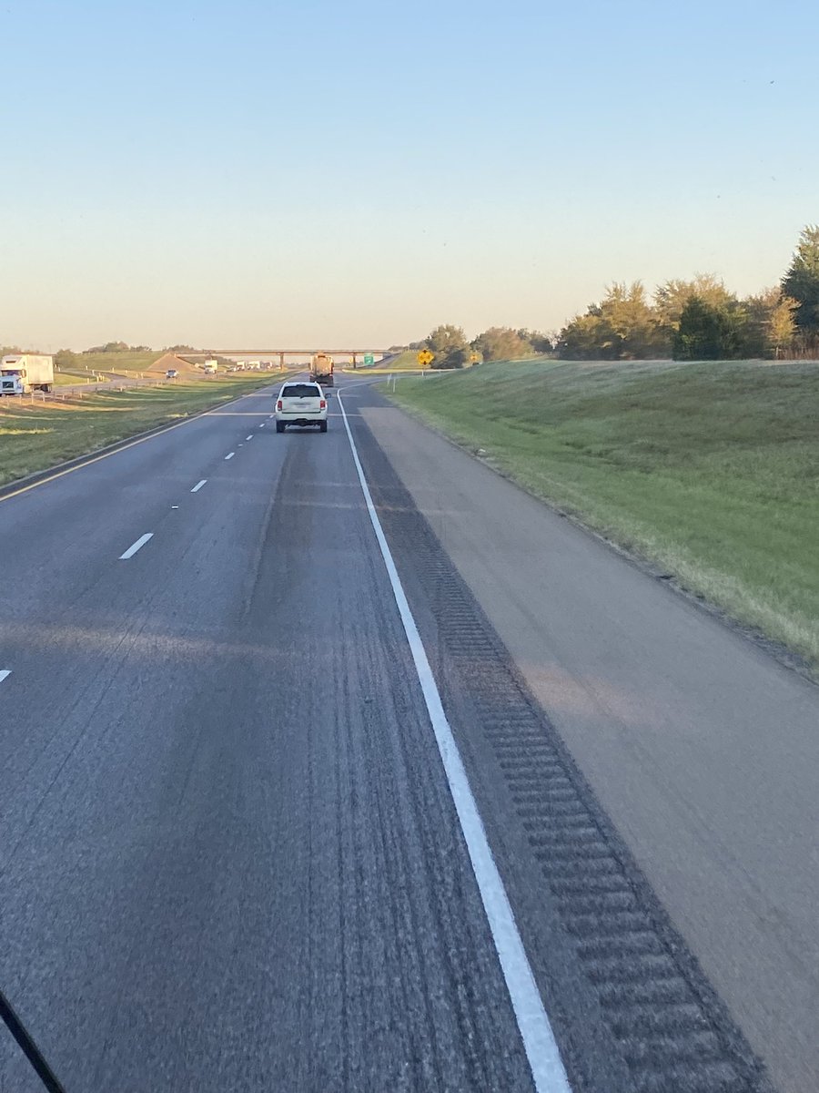 BLINNFBRECRUIT's tweet photo. Big road trip to Miami, OK. to take on SWJCFC foe NEO. It’s all business!! 💼💼💼🔵⚪️⚔️🏴‍☠️Kickoff Saturday 1pm. https://t.co/1UlMFsymUr
