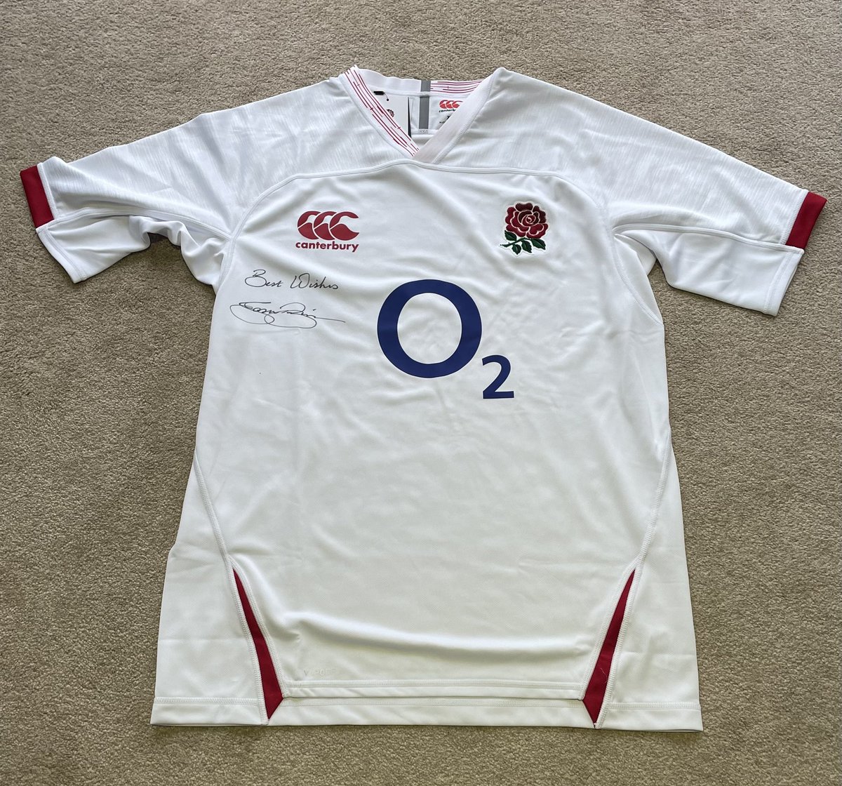 Jason Robinson (@jason15robinson) on Twitter photo ENGLAND SHIRT GIVEAWAY!!
I’ve teamed up with <a href="/txmrecruit/">TXMRecruit</a> and we’re giving away this <a href="/EnglandRugby/">England Rugby</a> shirt signed by me. simply RT/like/follow to be in with a chance of winning!! #TheExtraMile ENGLAND SHIRT GIVEAWAY!!
I’ve teamed up with <a href="/txmrecruit/">TXMRecruit</a> and we’re giving away this <a href="/EnglandRugby/">England Rugby</a> shirt signed by me. simply RT/like/follow to be in with a chance of winning!! #TheExtraMile