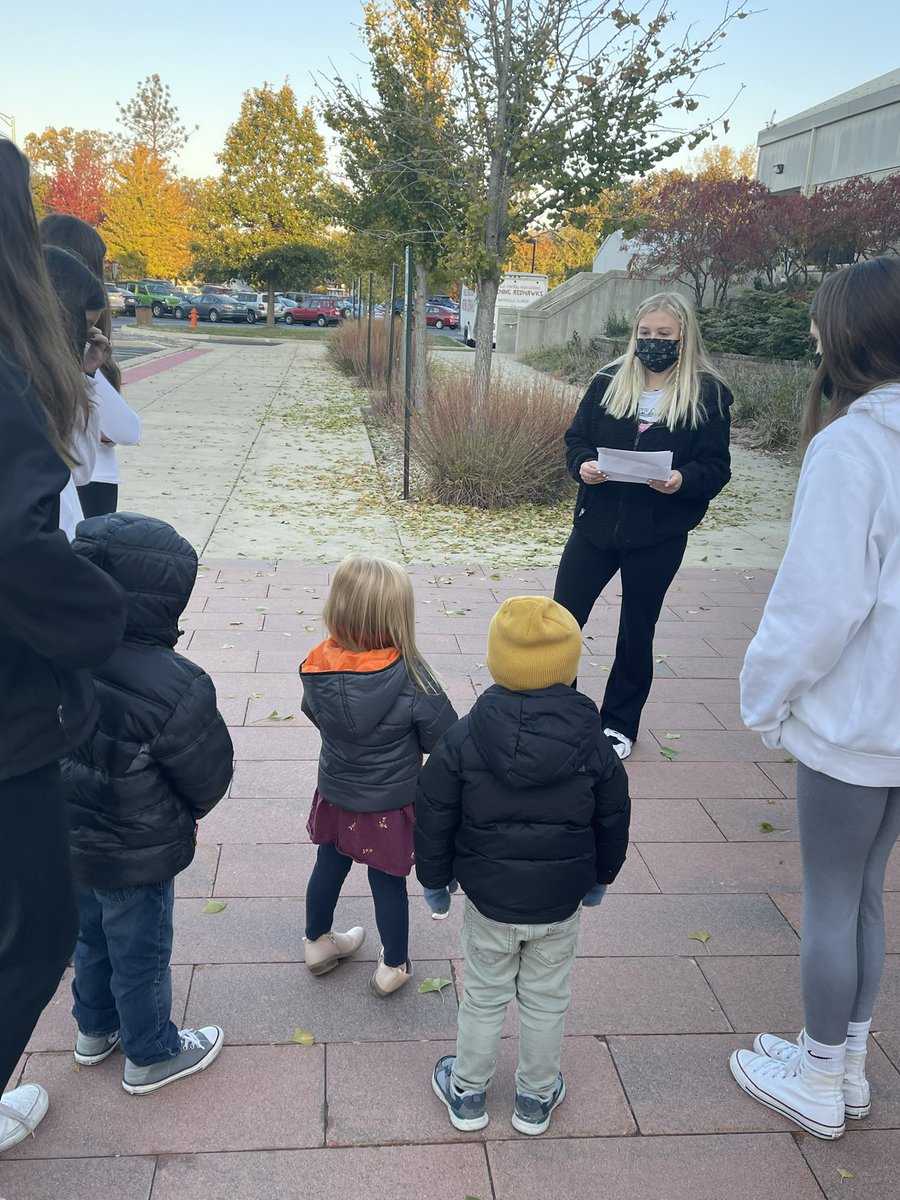 NCHSPreschool's tweet photo. Scavenger hunt searching for different color leaves with Ms Julia #fallweek #bebold203 @NCHSOFFICIAL @NCHSRedhawksCTE @Naperville203 https://t.co/Q33mKTxQcq