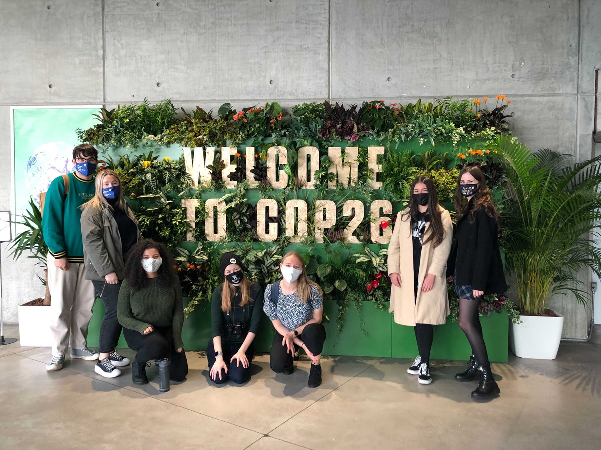 ONEintheUK's tweet photo. Our brilliant #ONEActivists are in Glasgow to make sure young people have their voices heard📢and to stand for #ClimateJusticeEarth🌍 Stay tuned for more! #COP26 #FightThatUnites https://t.co/FytjyXaBoV