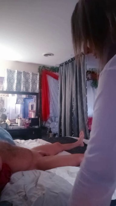 I just sold a video on #realloyalfans. Take a look here: https://t.co/E6JyOQCQRm https://t.co/98zobY<a href="/tag/realloyalfans"class="tags">#realloyalfans</a>