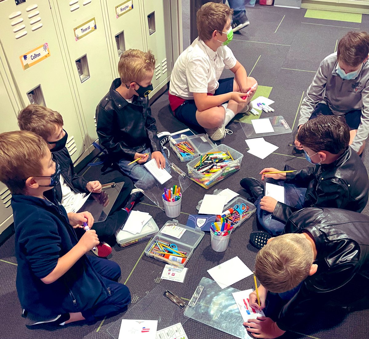 mmfshults's tweet photo. What FUN working with our community buddies this morning and making gratitude cards for our Veterans 💙🇺🇸♥️ @gsesdallas #1FGSES https://t.co/ZzI7p6bBHd