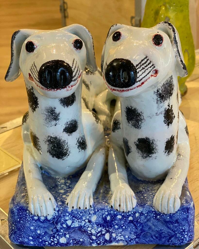 JohannesburgIYP's tweet photo. Playful, humourous, colourful and yes perfectly imperfect in shape, we are in love with this collection of ceramics by  artist Hylton Nel and his late apprentice Nico Masemola⁠
⁠
50 ceramic works, ranging from plates and vases to figurines are going … https://t.co/WuK0BVwM2B https://t.co/U4TWfsUKNc