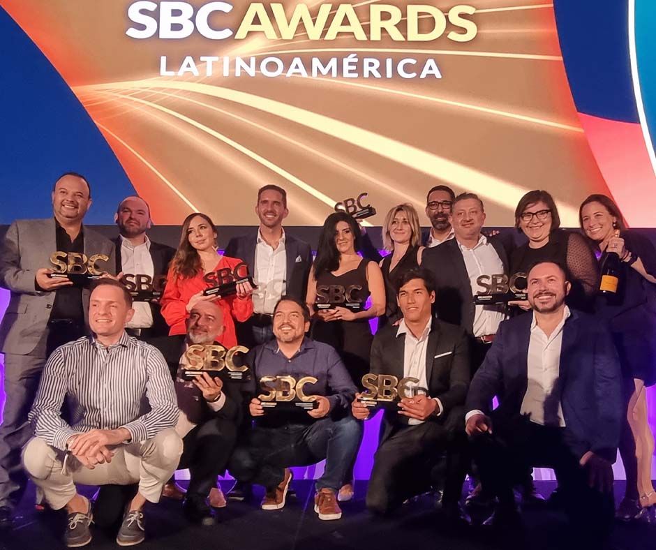 betcrisecuador's tweet photo. ¡Los mejores en #SBCAwardsLATAM!🤩

Nuestro compromiso para cumplir los procesos de regulación,satisfacer las necesidades de nuestros clientes y cumplir con pagos rápidos y seguros nos han llevado a ser reconocidos internacionalmente como: LOS MEJORES🙌

📹https://t.co/AwL7ddAVn2 https://t.co/sdyKeLoQGJ
