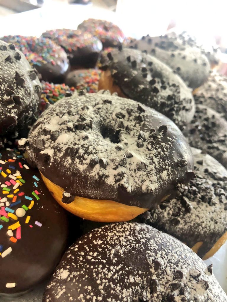 PreciosRosario2's tweet photo. Como siempre, todo excelente en #LaContinental (Sarmiento y Montevideo)
💰 Desde $60 c/u #Donas
💰 $70 c/u #Macarrones (Dulce de leche y Nutella)
💰 $100 c/u #Canolis
Y muchas, muchas cosas ricas 🎂
#FotoTestigo 📸 https://t.co/OlRfkn68RL