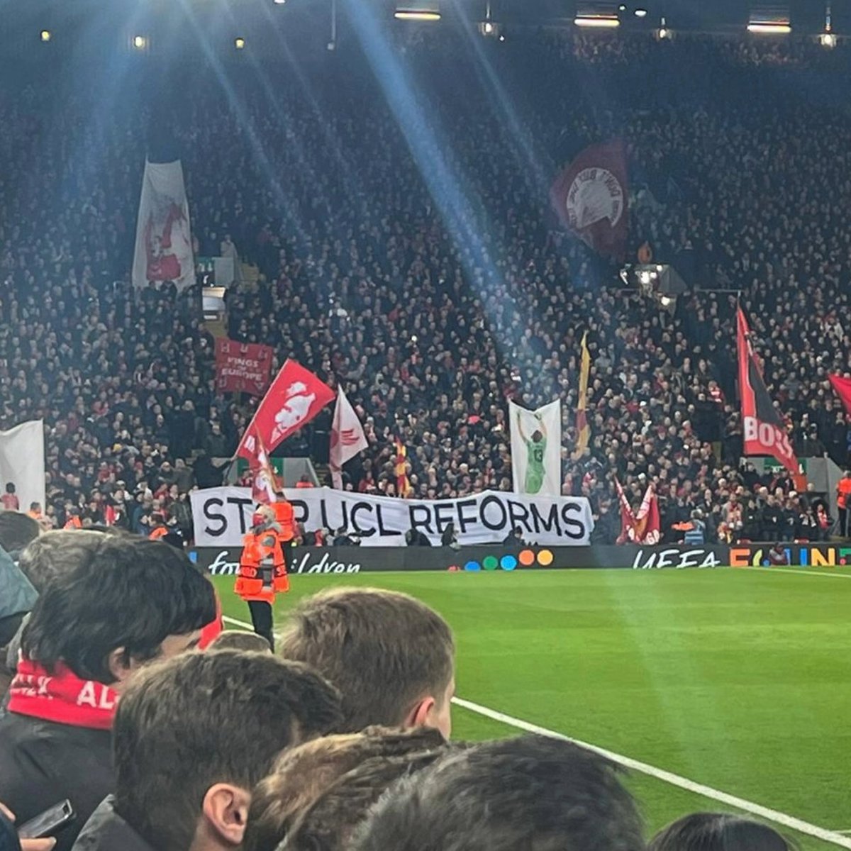 SpionKop1906's tweet photo. This week we took part in a coordinated display against the reforms to the European Cup, alongside groups from: Bayern Munich, Borussia Dortmund, Porto, Young Boys, and others.
Once again, football’s fat cats are putting profit ahead of supporters. #StopUCLReforms https://t.co/P4KvRvOdYt