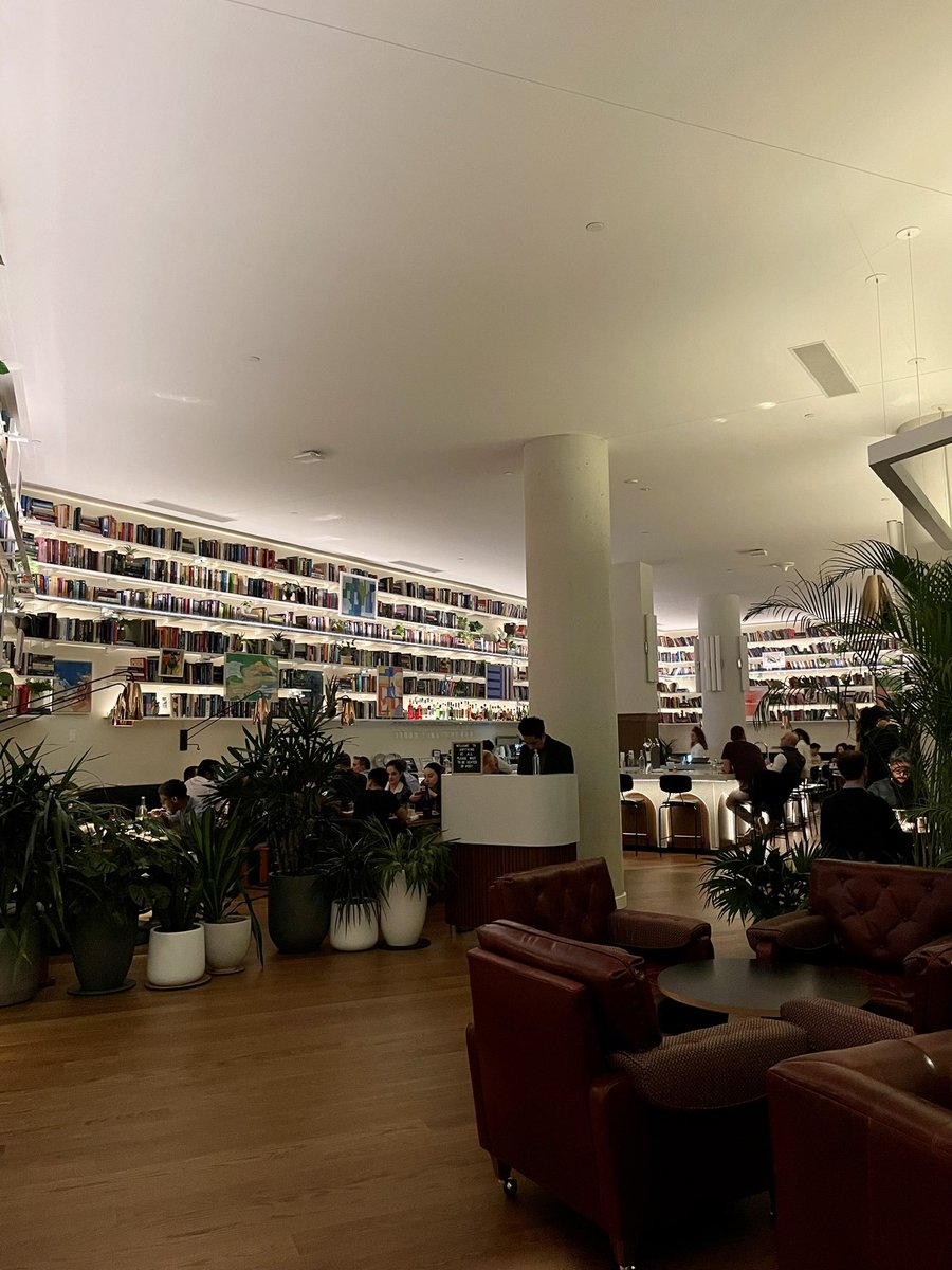 wildfarms's tweet photo. Went to @GraduateHotels #AnythingAtAll on Roosevelt Island w/mom and sis. I love that if you had to sit and wait for a table, this is one of the textbooks you could peruse. #EcologyWithDinner https://t.co/kzztXsrH9z