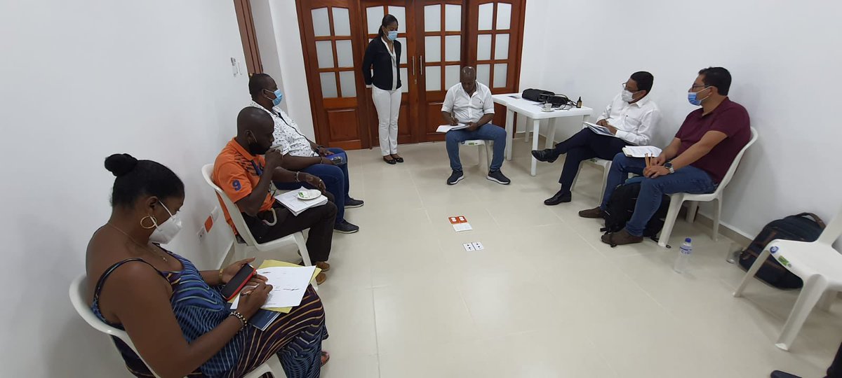 nerioalvis's tweet image. Nos reunimos con el alcalde de Quibdó, Martín Sánchez, para hacer un balance del acompañamiento del #DAFP a la @AlcaldiaQuibdo; destacamos el compromiso de esta entidad en la implementación del #MIPG, lo cual se refleja positivamente en el Índice de Desempeño Institucional.