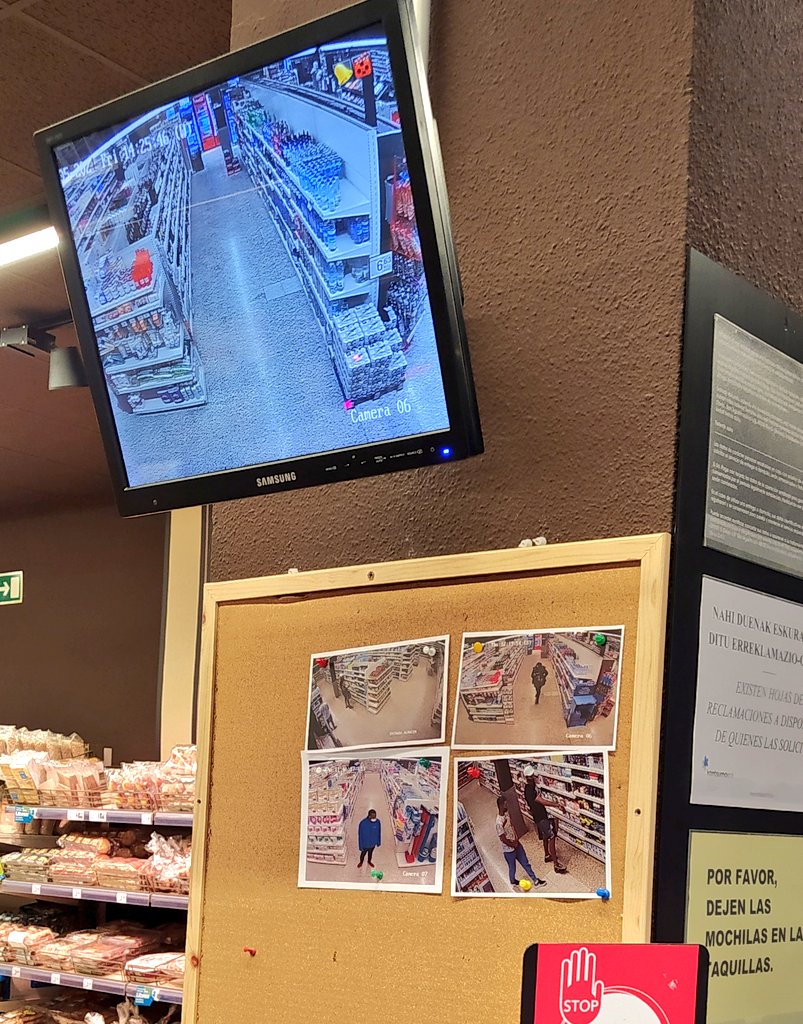 Gasteizko Eroskin, denen bistara, lapurretan harrapatu dituzten pertsonen irudiak erakusten dituzte; ehiza-harrapakinak balira bezala. 

Izan ere, proletargoaren aurkako kriminalizazioak funtzio ezinbestekoa betetzen du krisi testuinguruan. 

👇👇