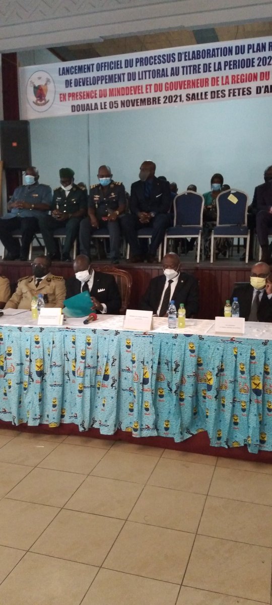 Minddevel's tweet image. Lancement ce jour du processus de l&apos;élaboration du Plan Régional de Développement de la région du Littoral par le MINDDEVEL, Monsieur Georges Elanga Obam. La cérémonie se déroule à la Salle de fête d&apos;Akwa en presence des Conseilers Régionaux et du Répresentant de d&apos;etat.