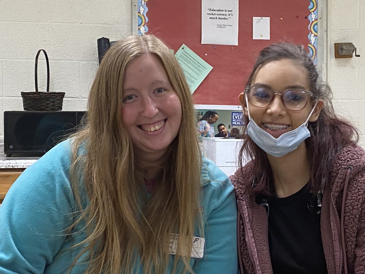 schoolsout2015's tweet photo. This 2008 Fairmont grad who is now a professor teaching sign language at Sinclair Community College came back to Fairmont to talk to our deaf/hard of hearing seniors about college and work life as a deaf professional! So grateful for alumnus giving back!!! https://t.co/x6U4ILl4P1