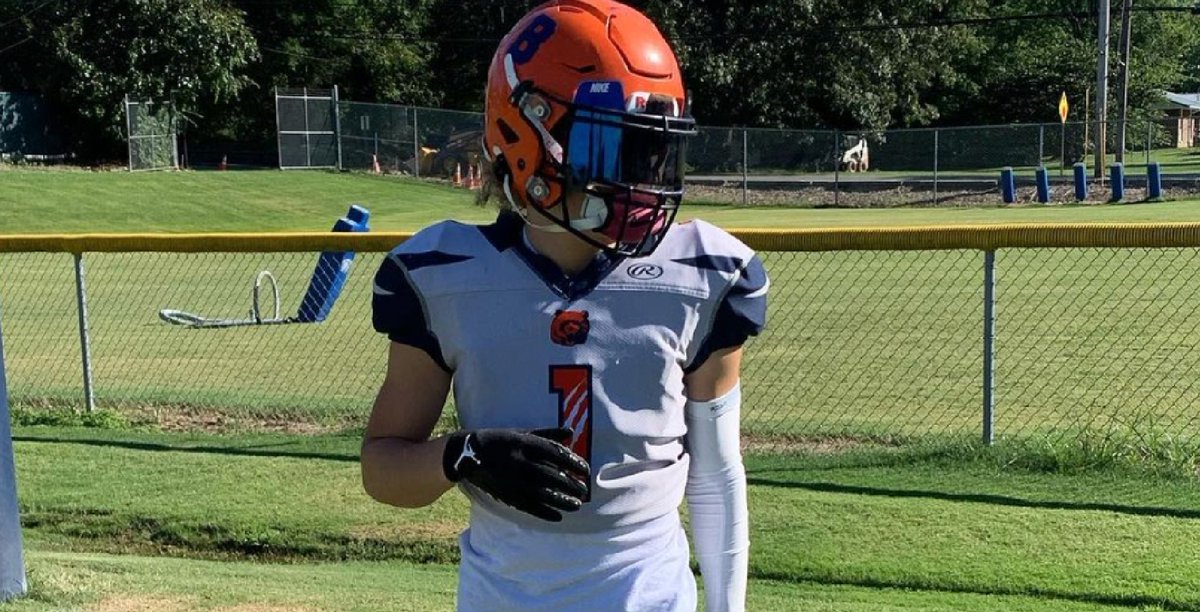 AlPopsFootball's tweet photo. The award winners in #Kentucky continue. Who won the Division 2 Regional Player of the Year Awards in the class of 2026?  I gotchyou!

https://t.co/zYGLpsTjoT https://t.co/UlEYDkJ1wQ