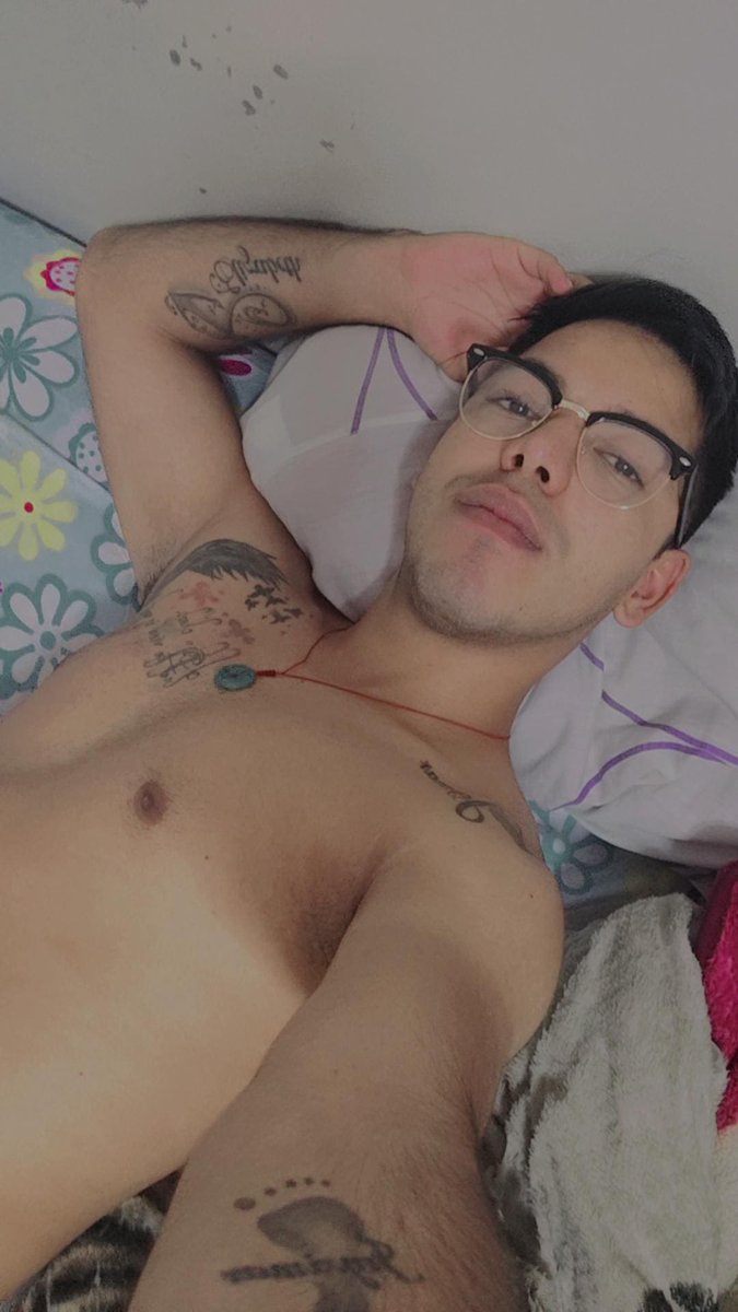 JereEMedinaA's tweet photo. 😏😎
#gay #boys #Maracaibo https://t.co/eLCyh1Ttm3