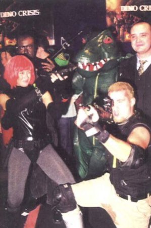 Jawmuncher's tweet photo. Newly unearthed Event pics from the Dino Crisis launch in Spain. 

Found in Hobby Consolas No. 99 https://t.co/5UjJMywtZ2