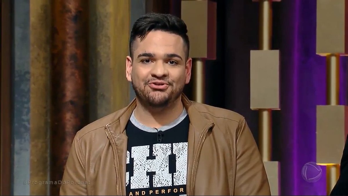 tonton_duarte's tweet photo. Porchat: "Dudu, um quadro que você não gastaria de ver de jeito nenhum no Programa Silvio Santos"
Dudu: "Vamos voltar agora com o quadro Sushi Erótico com Dudu Camargo"
Saudades do glorioso #ProgramaDoPorchat 🤣🤣🤣🤣 @Dudu @FabioPorchat
📸Reprodução/Record TV https://t.co/vpRxDNZ1SC