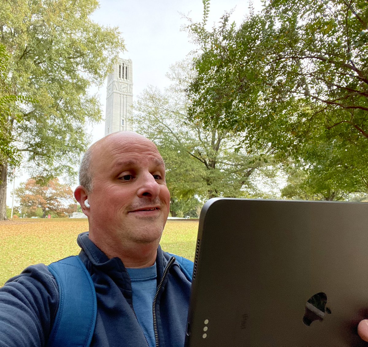 mrscienceteach's tweet photo. Had such an AWESOME #reversefieldtrip today, teaching about sound waves and human ears at the @NCState Wolf Ears sculptures. Great questions and amazing assistance from @mrmarktownley https://t.co/aYgbxudWeQ